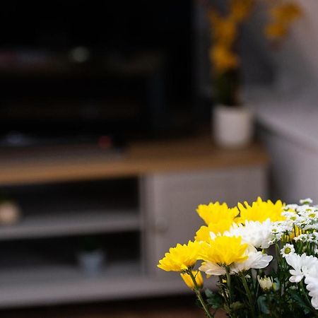 Stamford Central Stay - Stylish 2-Bed Apartment With Wifi Exteriör bild