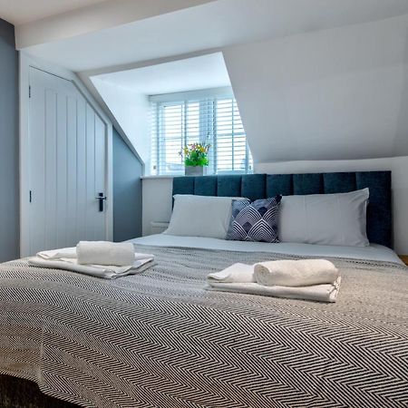 Stamford Central Stay - Stylish 2-Bed Apartment With Wifi Exteriör bild