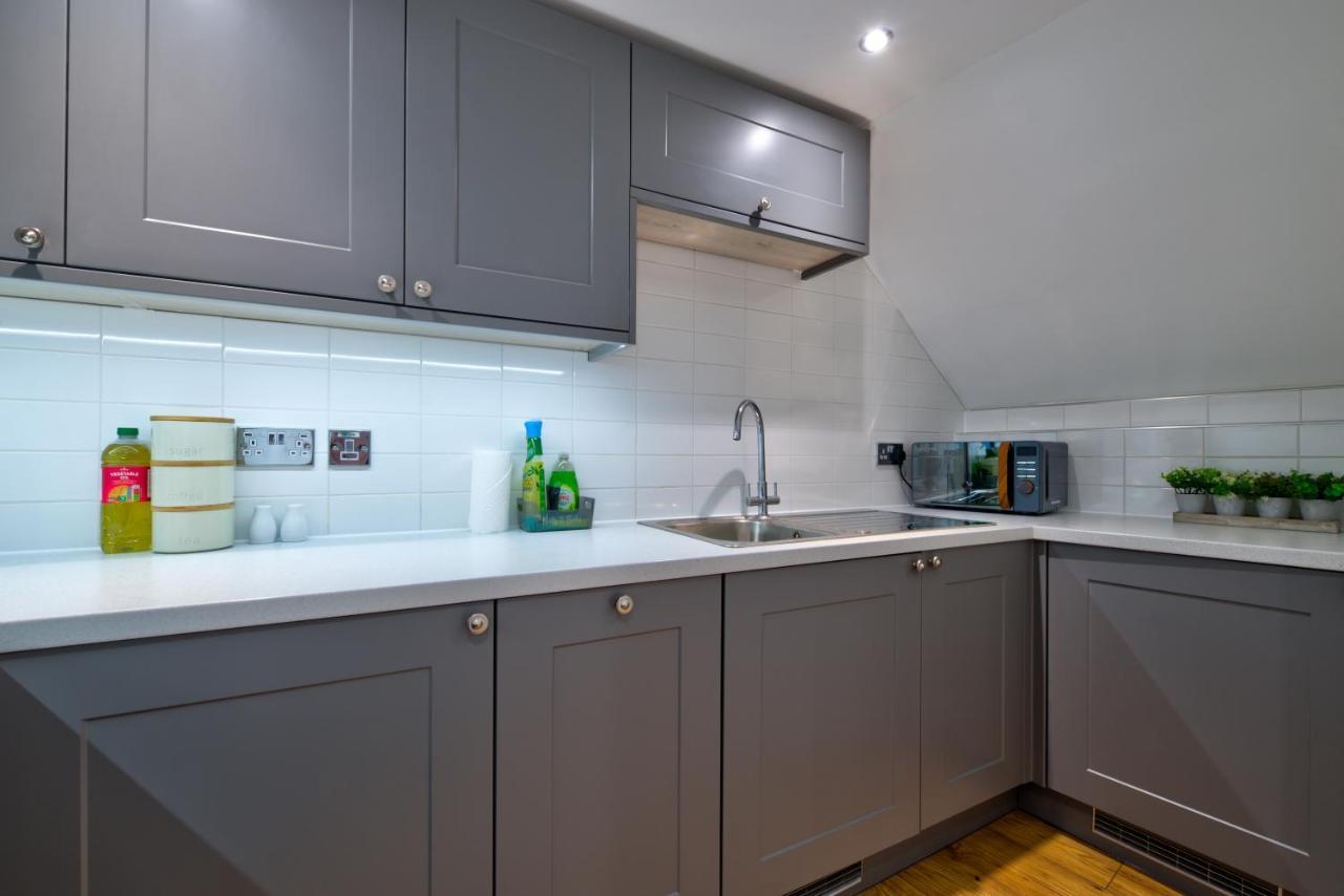 Stamford Central Stay - Stylish 2-Bed Apartment With Wifi Exteriör bild