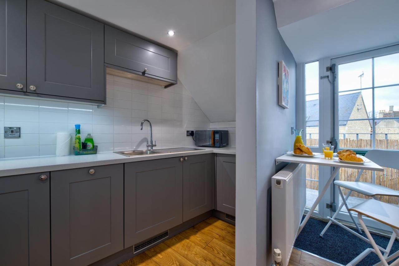 Stamford Central Stay - Stylish 2-Bed Apartment With Wifi Exteriör bild