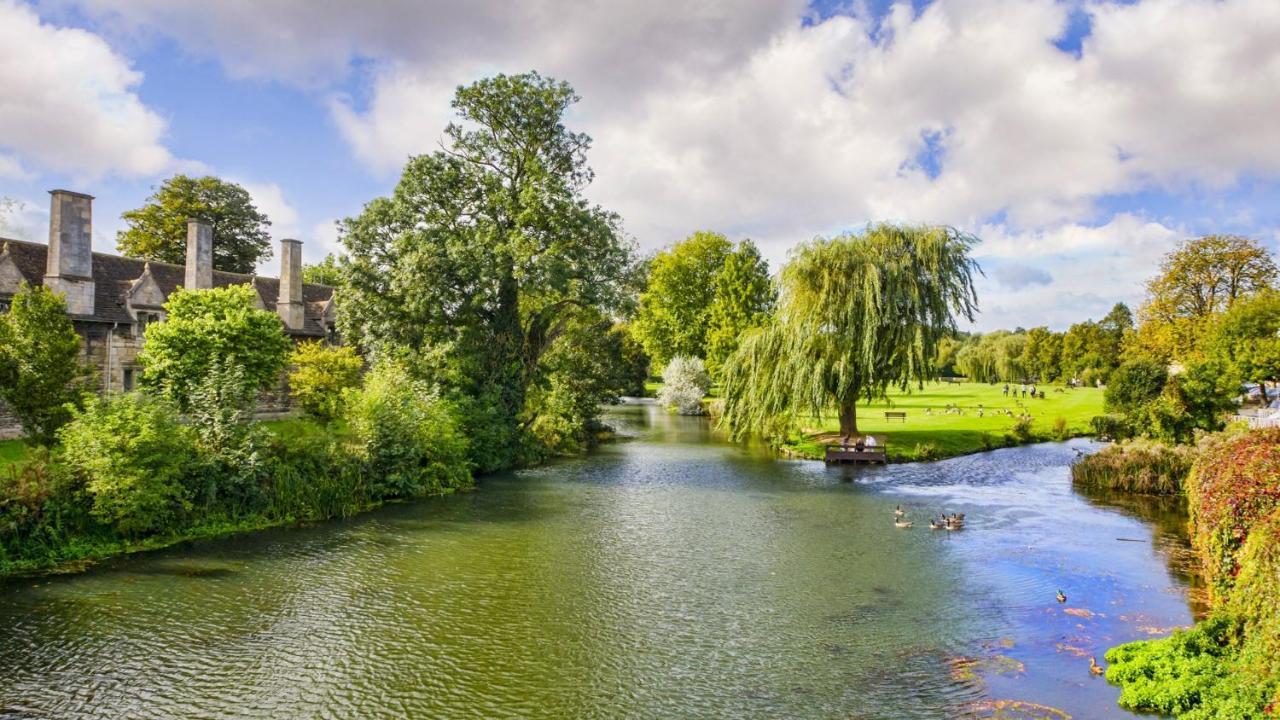 Stamford Central Stay - Stylish 2-Bed Apartment With Wifi Exteriör bild